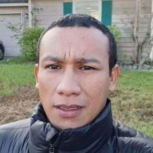 Meet your Posher, Cesar